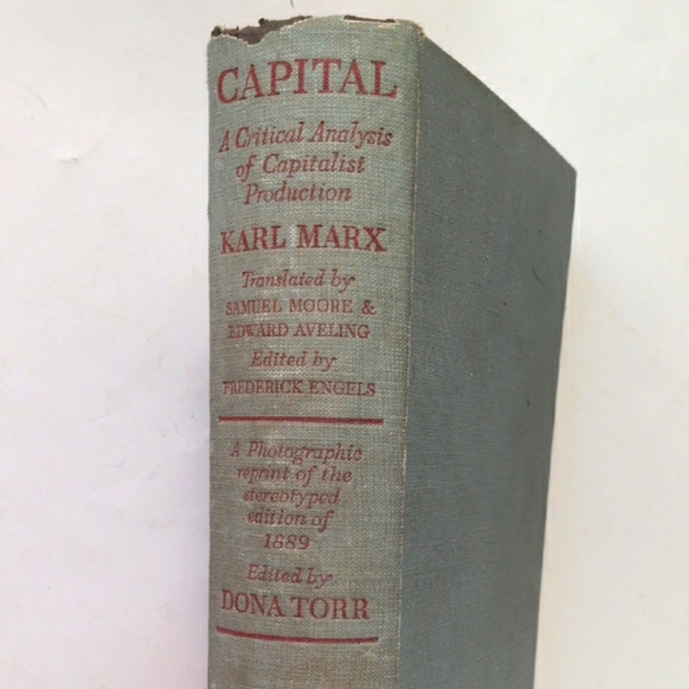 Capital: A Critical Analysis of Capitalist Production - Vol.1 - Karl Marx - 1946